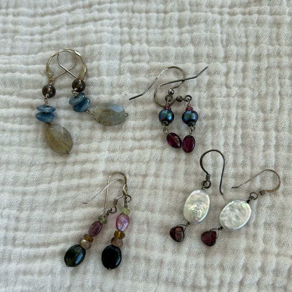 Assorted earrings